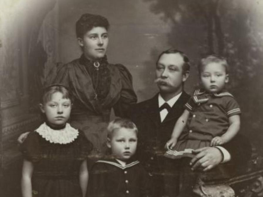 Familie Jørgensen, ukendt årstal